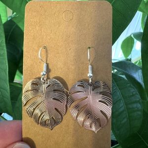 Lightweight 2 tone monstera leaf earrings